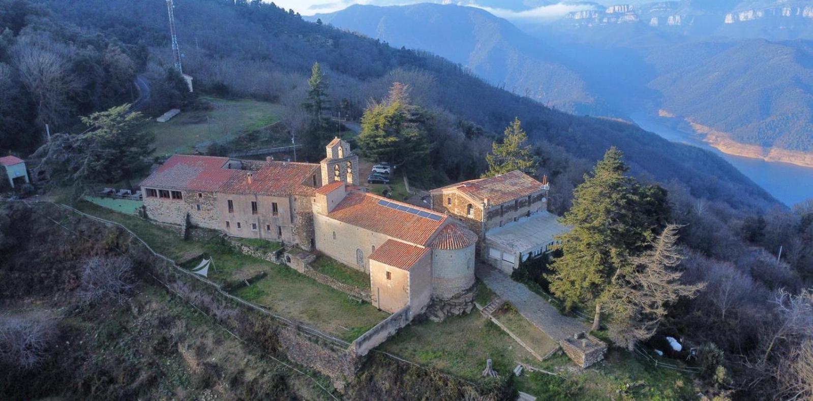 Rectoria Santuari Del Coll *